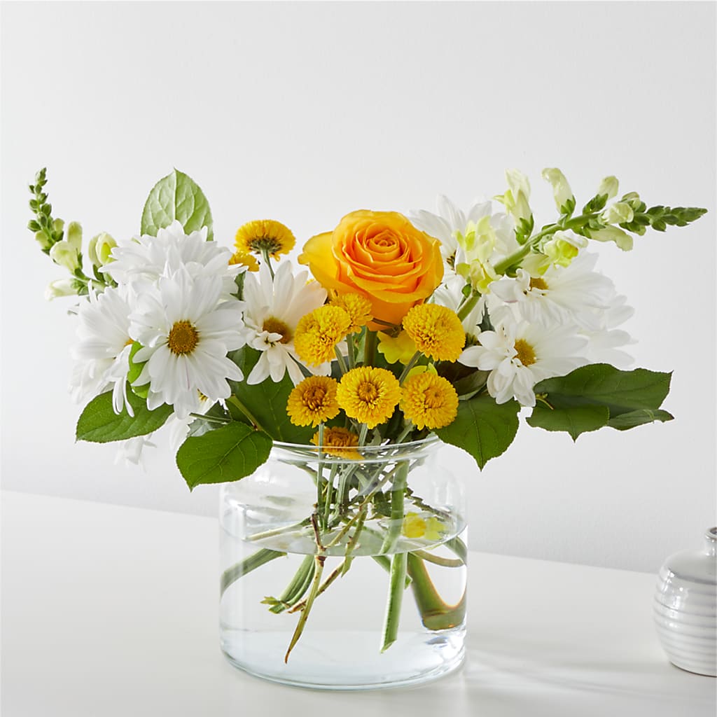 Sun Salutation Bouquet – Hummelstown Flowers, Hummelstown PA