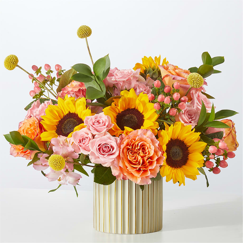 Sun's Out Bouquet – Hummelstown Flowers, Hummelstown PA