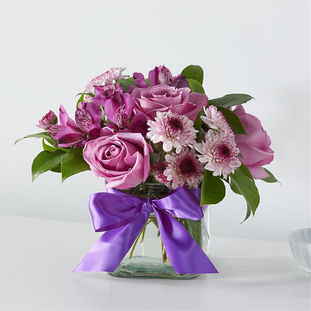 Sugarplum Bouquet – Hummelstown Flowers, Hummelstown PA