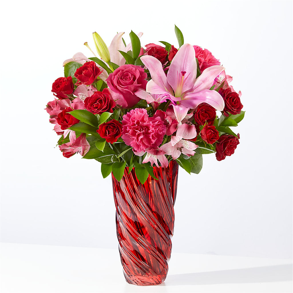 In Love Bouquet with Luxe Swirl Vase – Hummelstown Flowers, Hummelstown PA