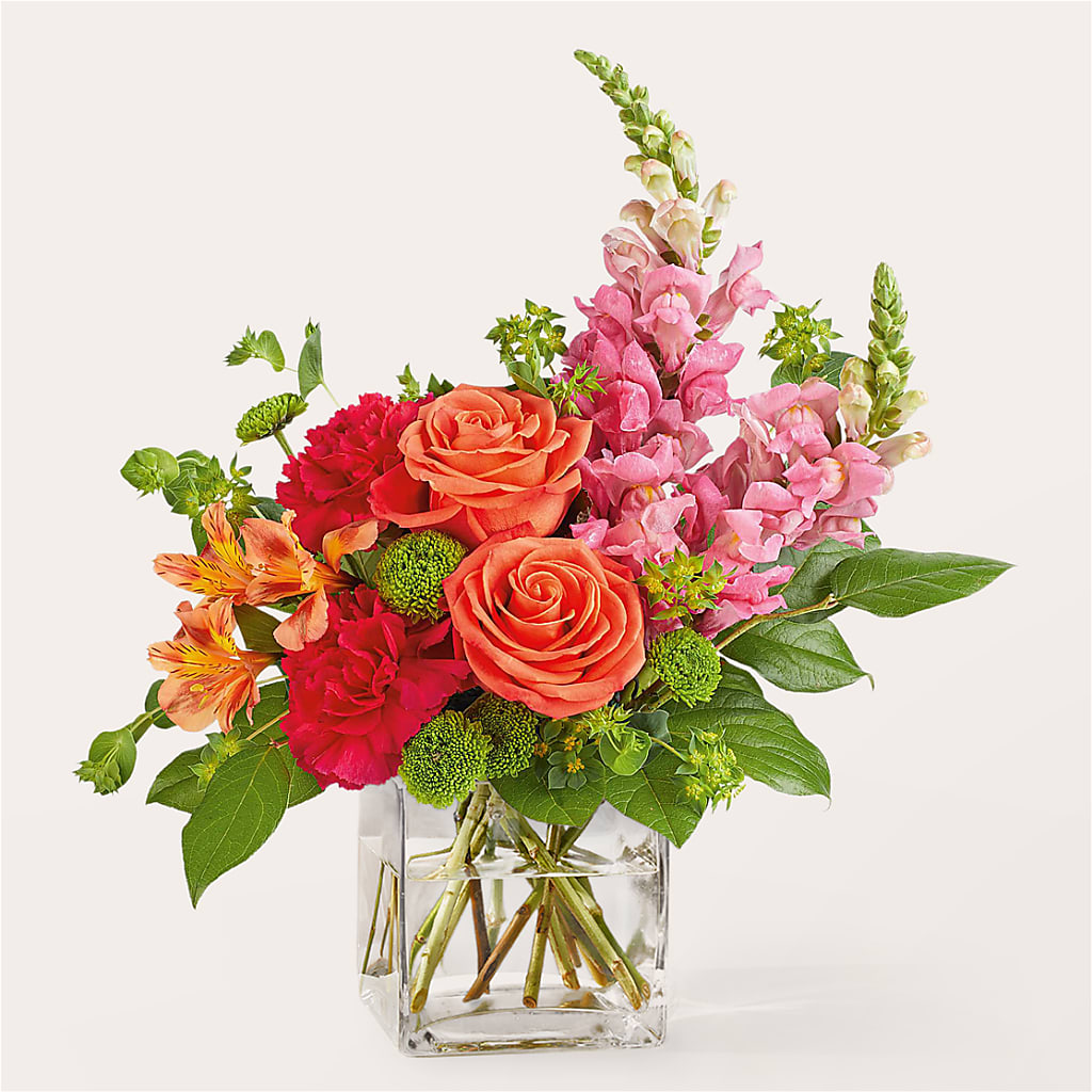 Cosmopolitan Bouquet – Hummelstown Flowers, Hummelstown PA