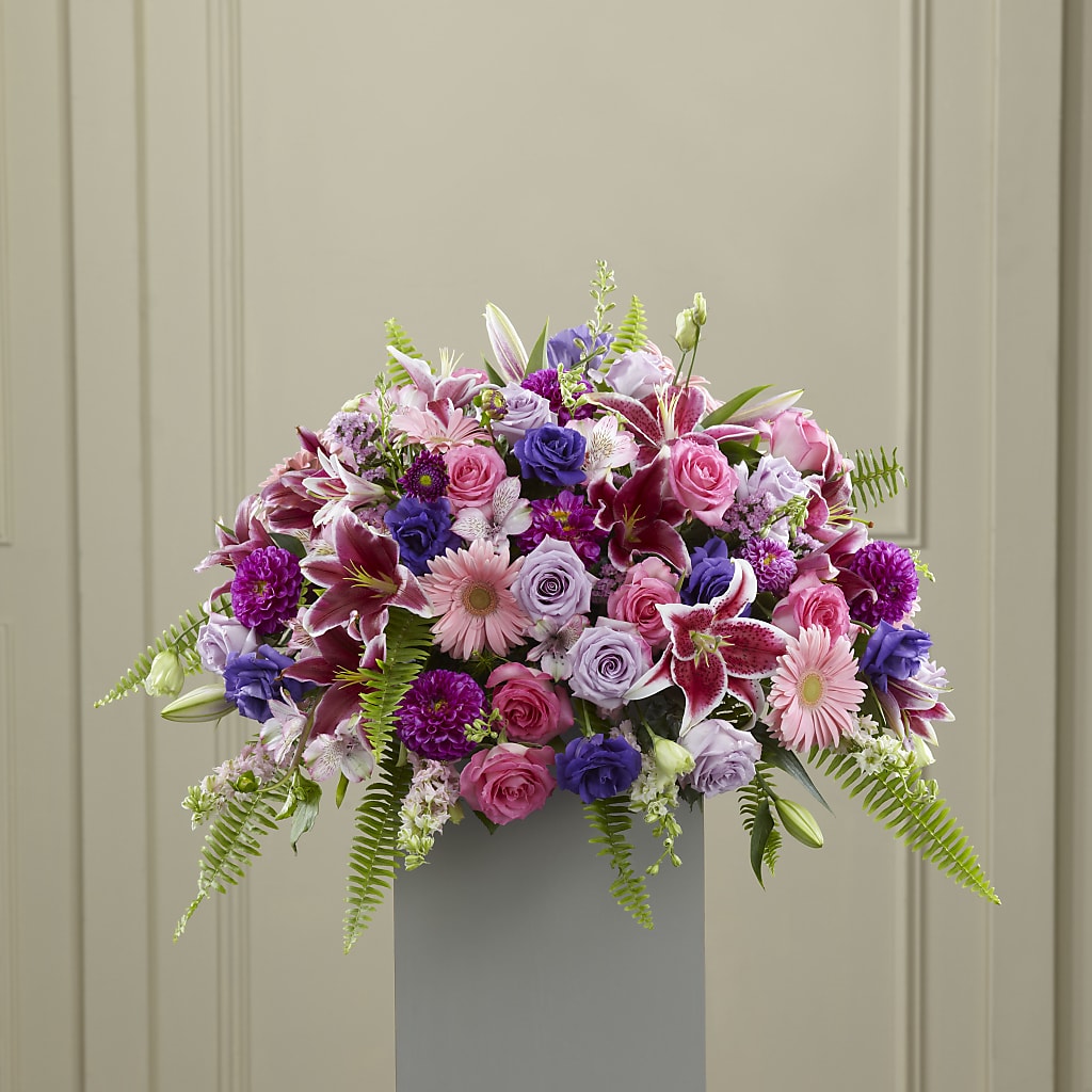 Fare Thee Well Pedestal – Hummelstown Flowers, Hummelstown PA