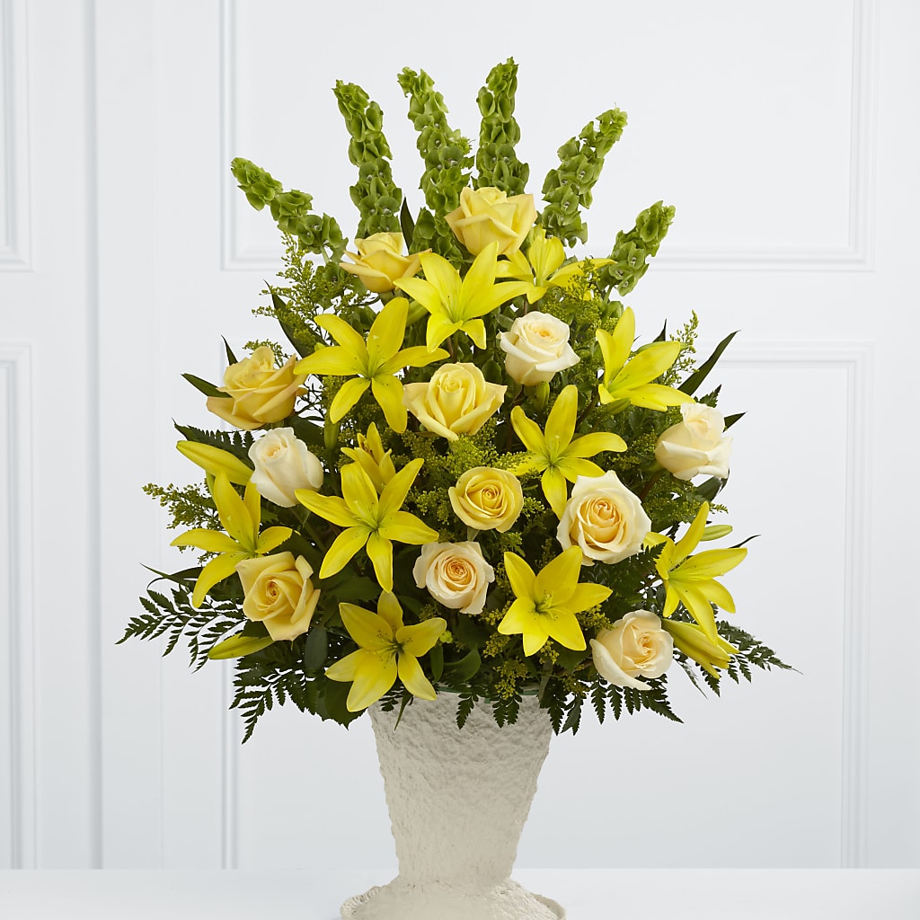 Golden Memories Arrangement – Hummelstown Flowers, Hummelstown PA
