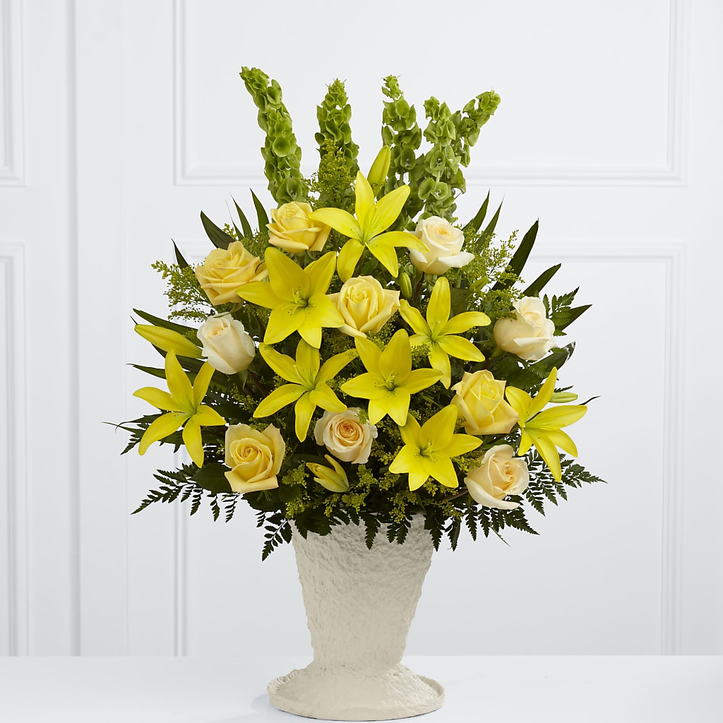 Golden Memories Arrangement – Hummelstown Flowers, Hummelstown PA