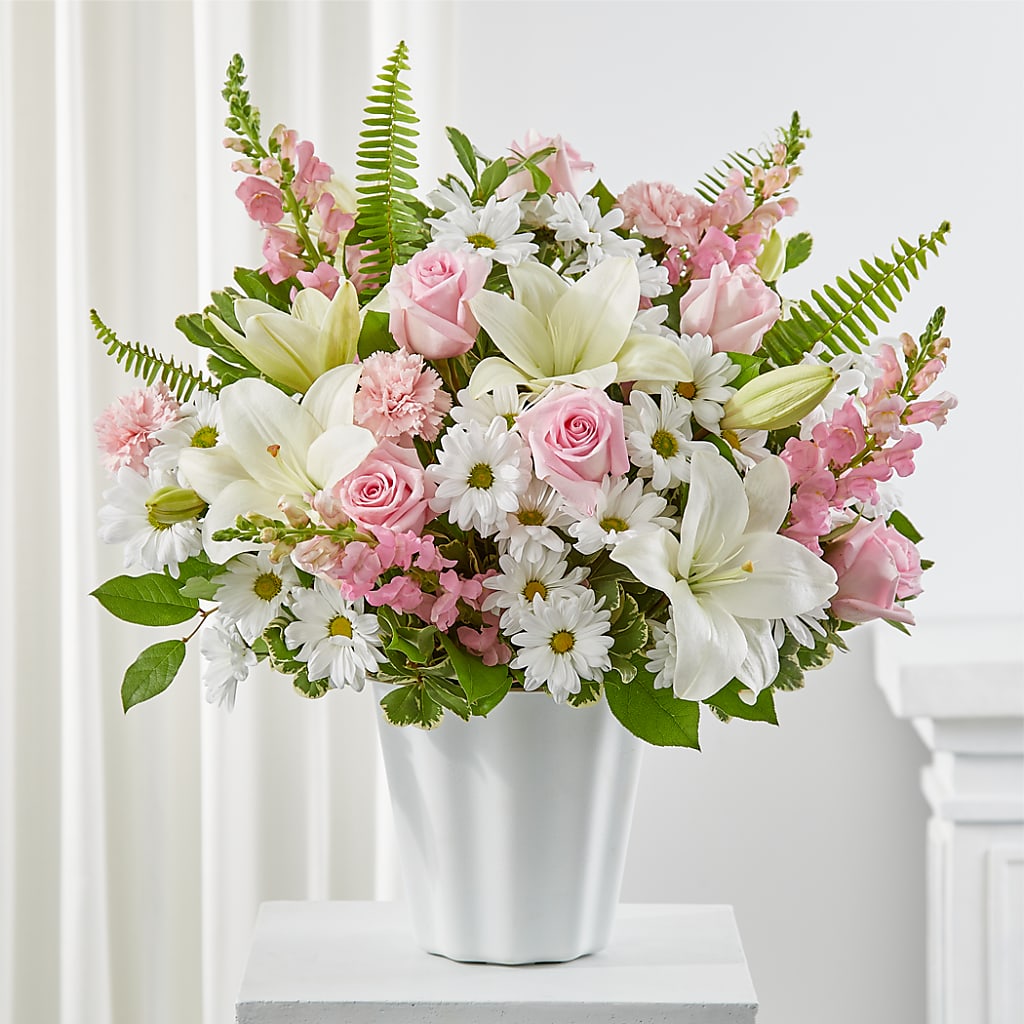 Soft Touch Tabletop Basket – Hummelstown Flowers, Hummelstown PA