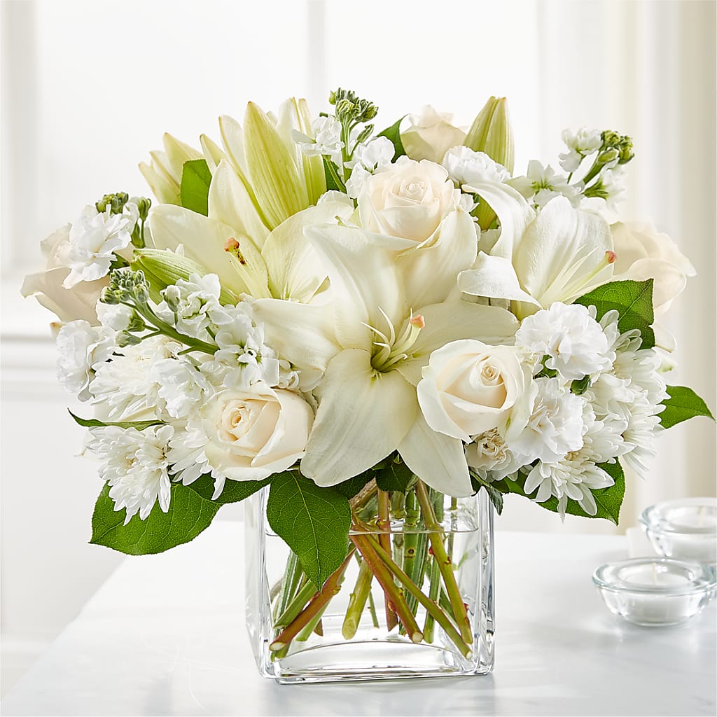 Gentle Breeze Bouquet – Hummelstown Flowers, Hummelstown PA