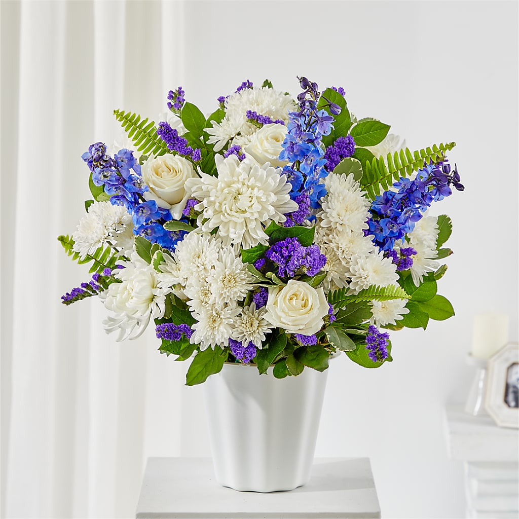 Hold Dear Tabletop Basket – Hummelstown Flowers, Hummelstown PA
