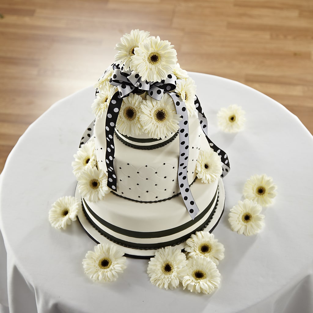 Simple Sophistication Cake Décor – Hummelstown Flowers, Hummelstown PA