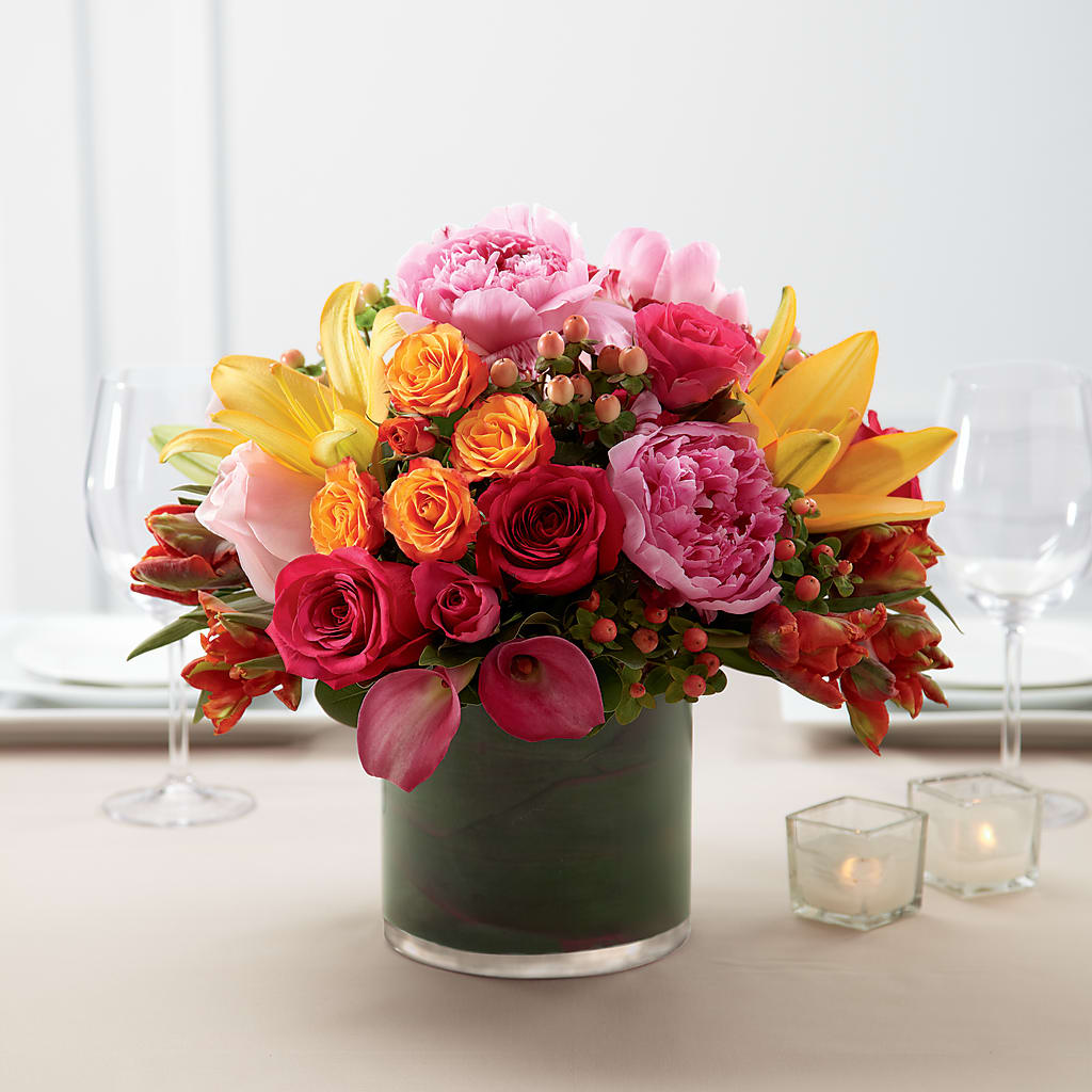 Color Mix Arrangement – Hummelstown Flowers, Hummelstown PA