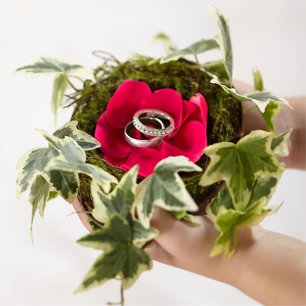 Lila Rose Ring Nest – Hummelstown Flowers, Hummelstown PA