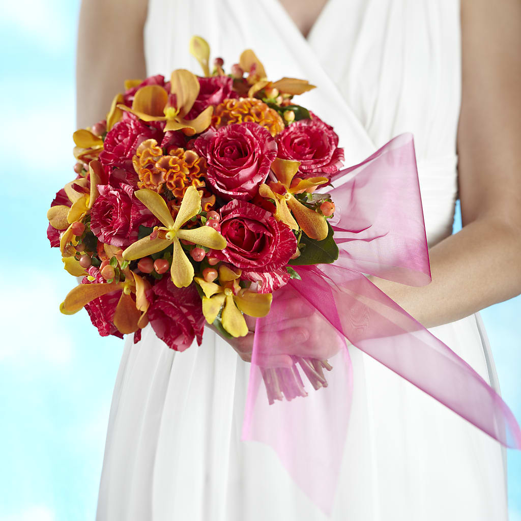 Brilliant Shades of Love Bouquet – Hummelstown Flowers, Hummelstown PA