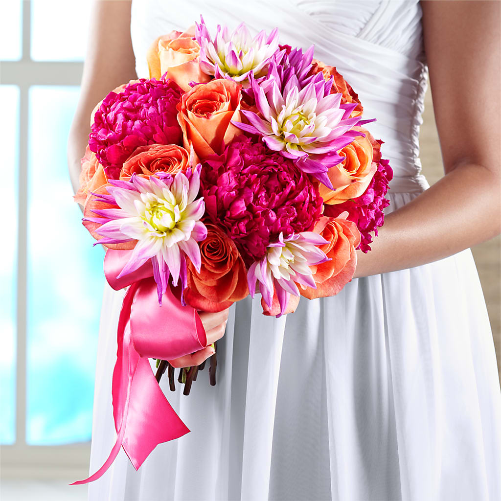New Love Bouquet – Hummelstown Flowers, Hummelstown PA