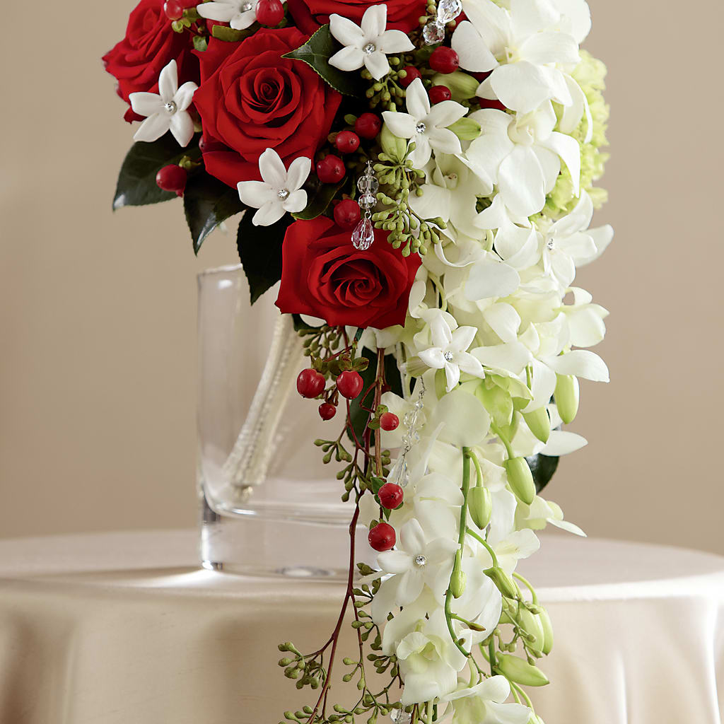 Here Comes the Bride Bouquet – Hummelstown Flowers, Hummelstown PA
