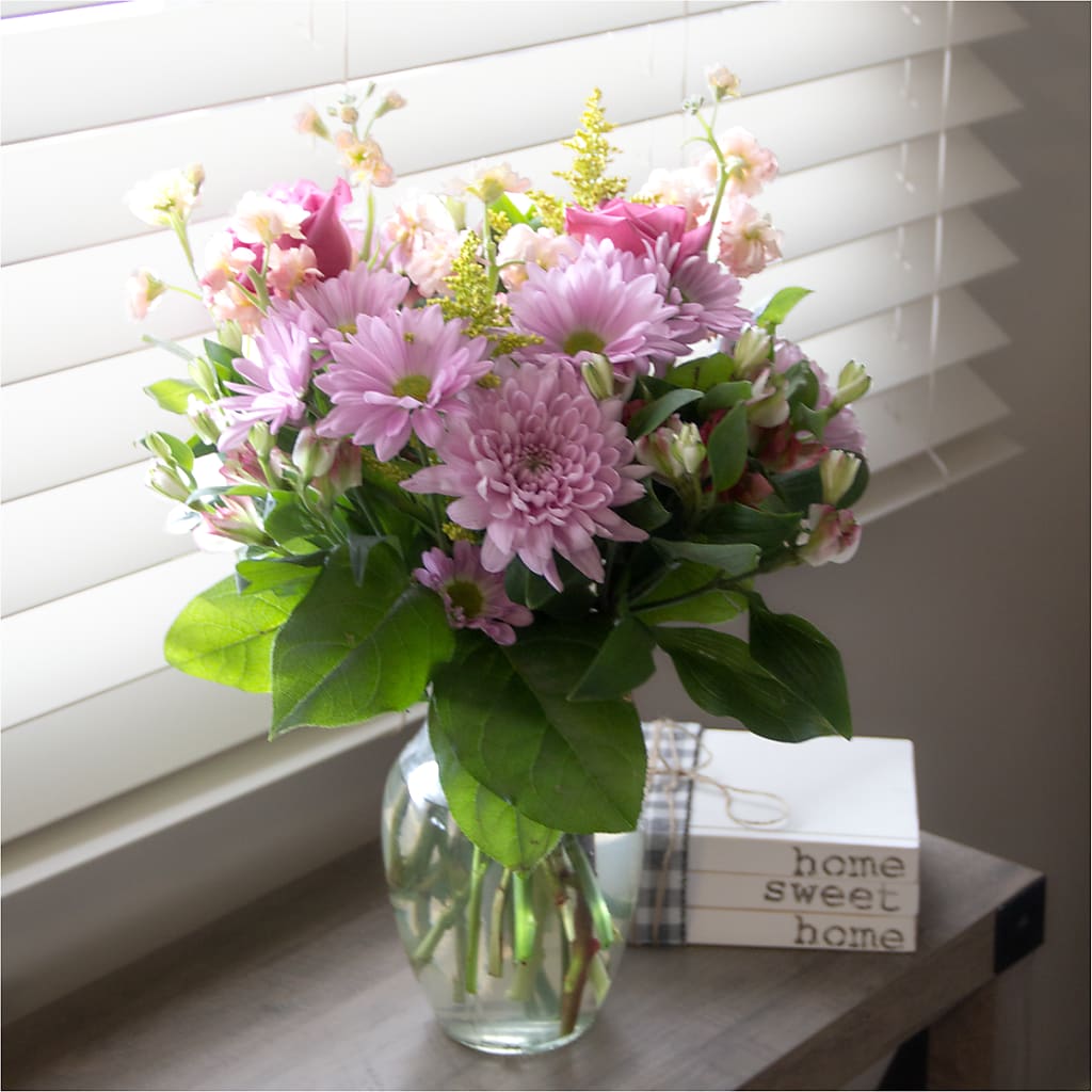 Pastel Tradition - A Florist Original –  Hummelstown Flowers, Hummelstown PA