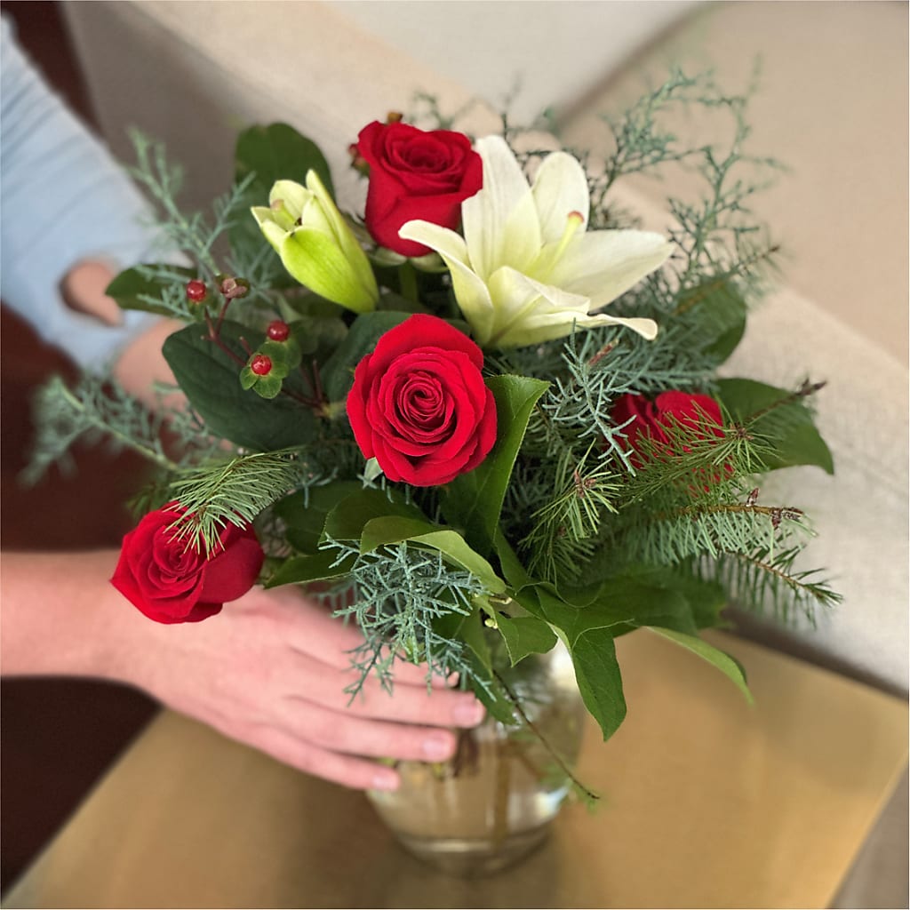 Glittering Lights Bouquet –  Hummelstown Flowers, Hummelstown PA