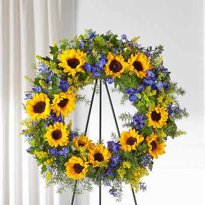 Bright Rays Wreath –  Hummelstown Flowers, Hummelstown PA