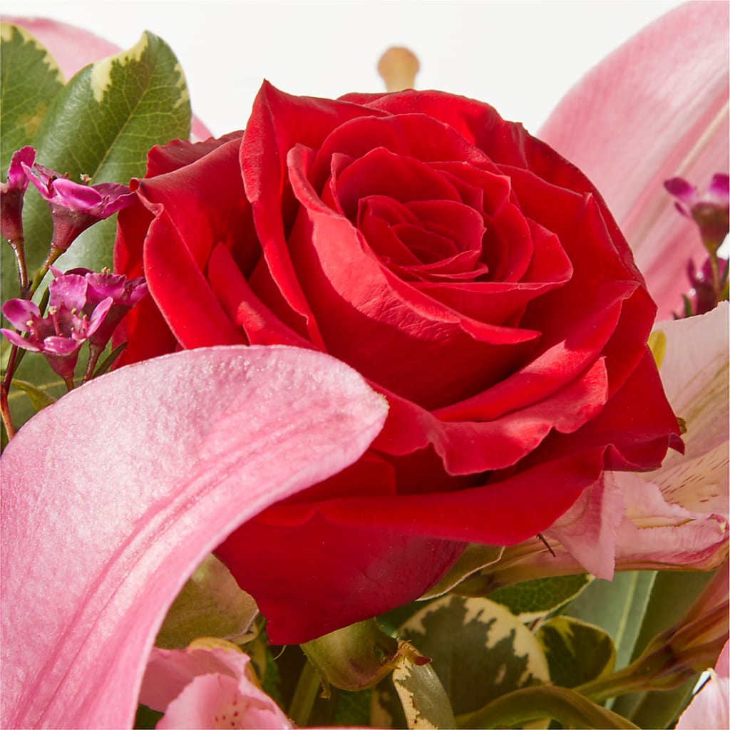 Lucky in Love Bouquet –  Hummelstown Flowers, Hummelstown PA