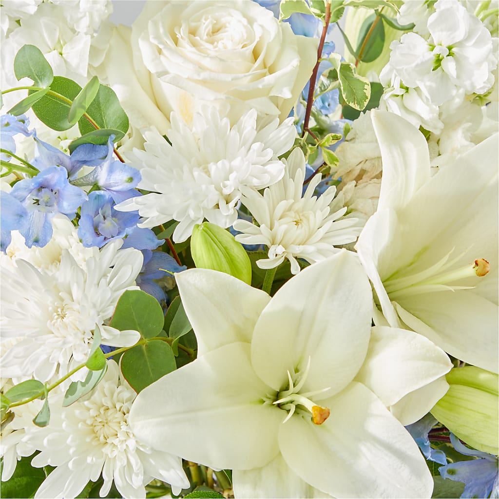 Peace of Mind Bouquet –  Hummelstown Flowers, Hummelstown PA