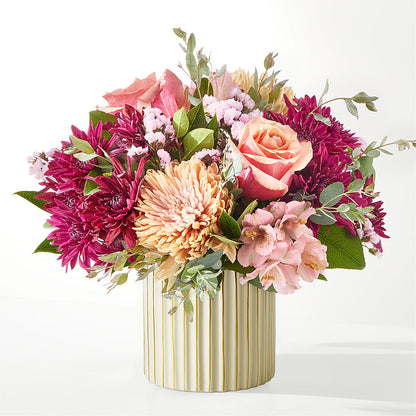 Berry Cobbler Bouquet with Ivory Vase –  Hummelstown Flowers, Hummelstown PA