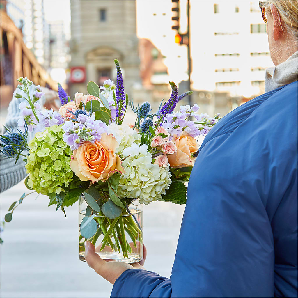Porch Swing Bouquet –  Hummelstown Flowers, Hummelstown PA