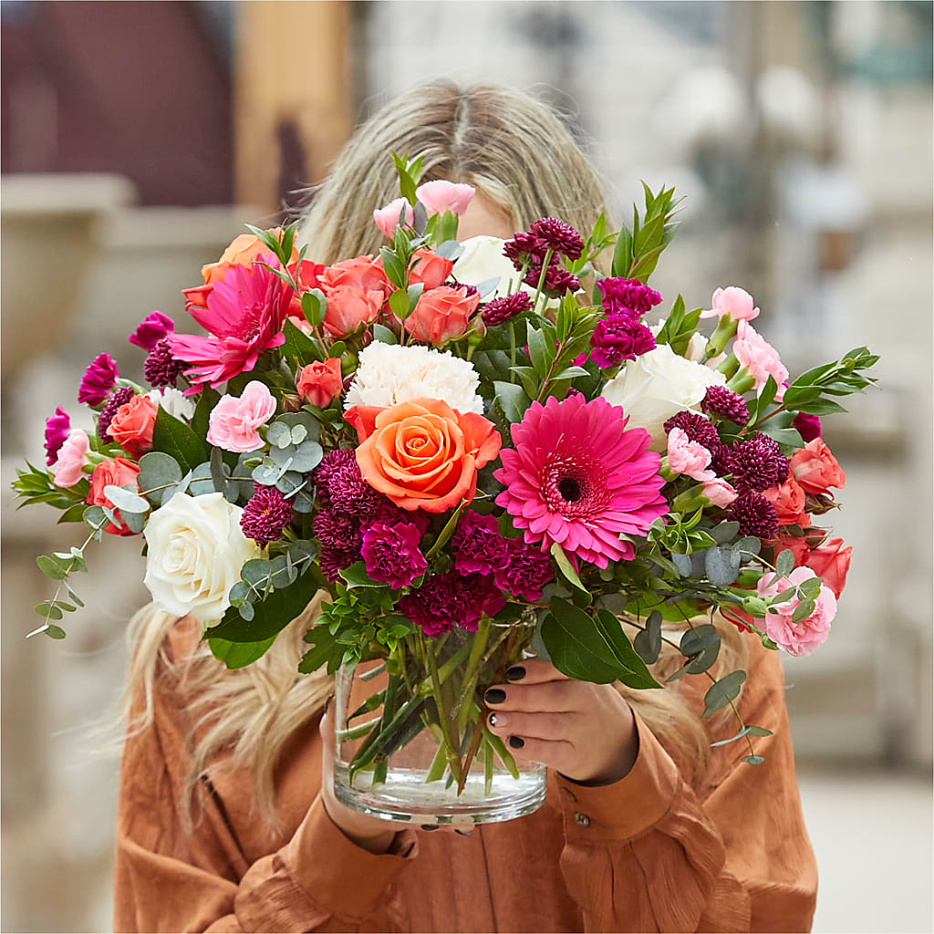 Smell the Roses Bouquet –  Hummelstown Flowers, Hummelstown PA