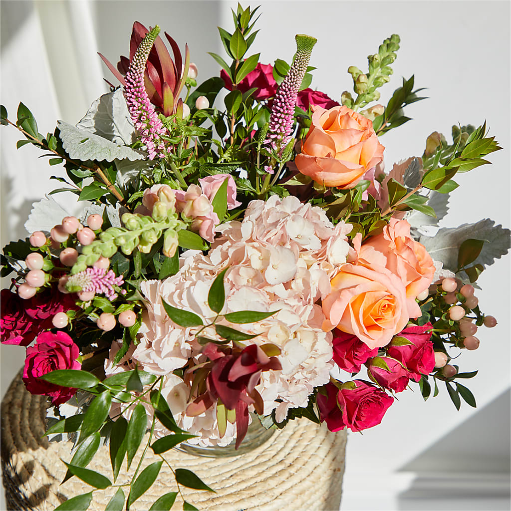 Glitz & Glam Bouquet –  Hummelstown Flowers, Hummelstown PA