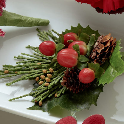 Red Berry Boutonniere –  Hummelstown Flowers, Hummelstown PA